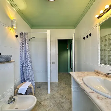 Casa Mariposa 2 Апартаменты *