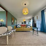 Casa Mariposa 2 *